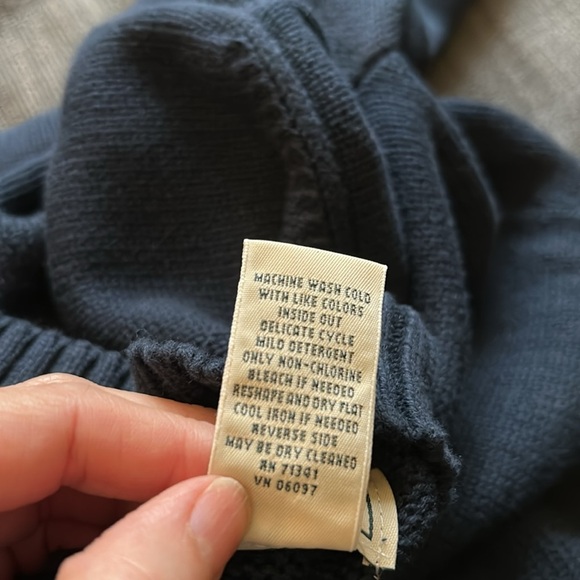 LL Bean Navy Blue Chunky Cable Knit Cardigan zipper Sweater 100% Cotton Size M - Picture 6 of 6